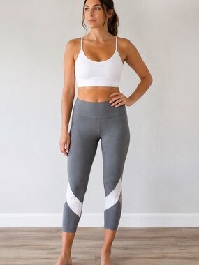 Athleta Powervita Salutation Mesh Crop Leggings Grey Size S #777522